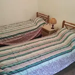 Casa Al Fondo Familiar
